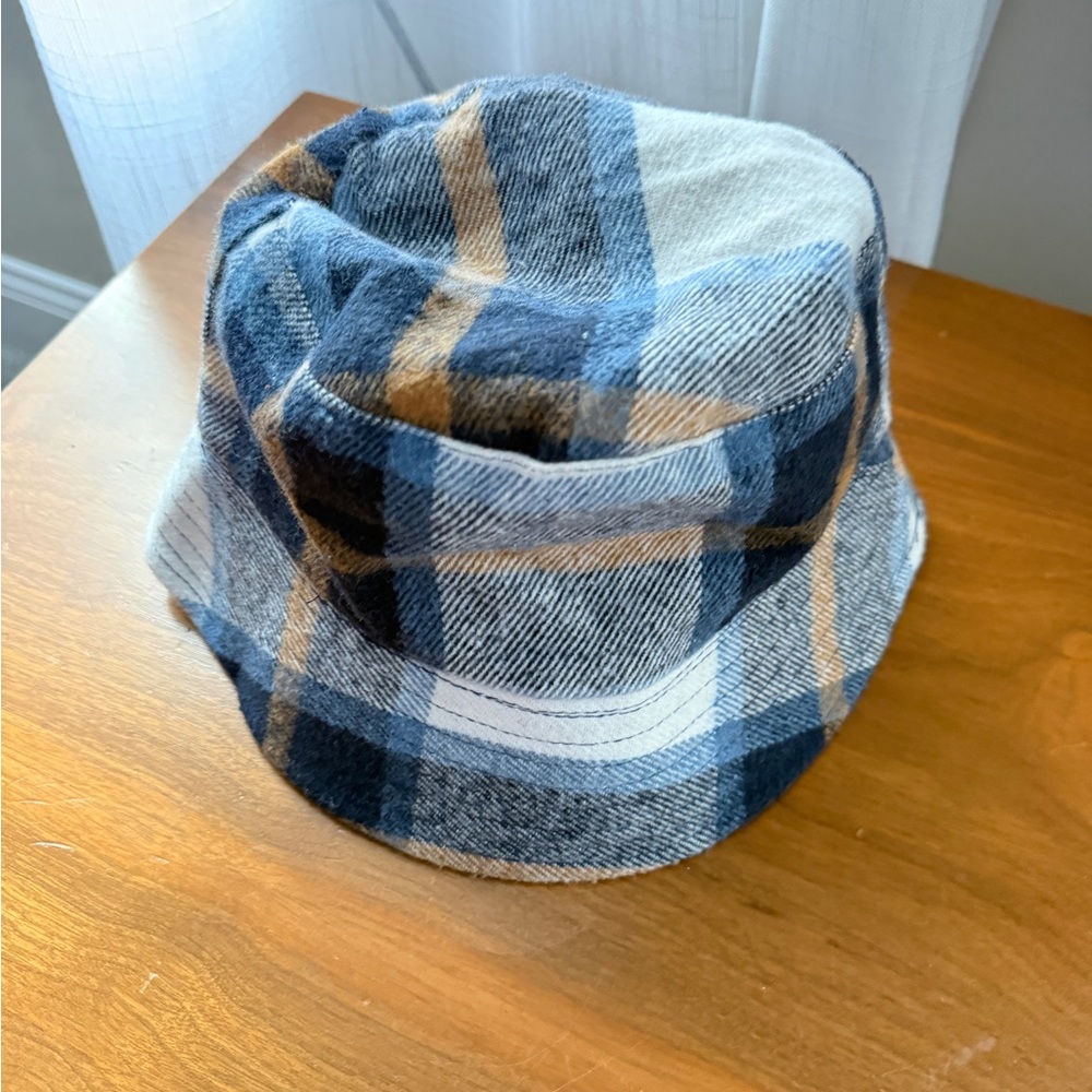 Plaid Bucket Hat in Blue and Tan